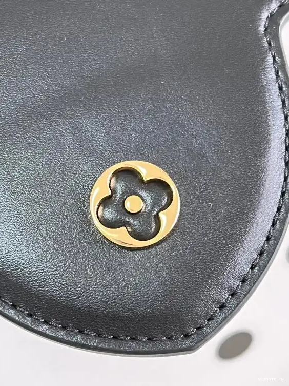 WIS LOUIS VUITTON CAPUCINES MM 0607